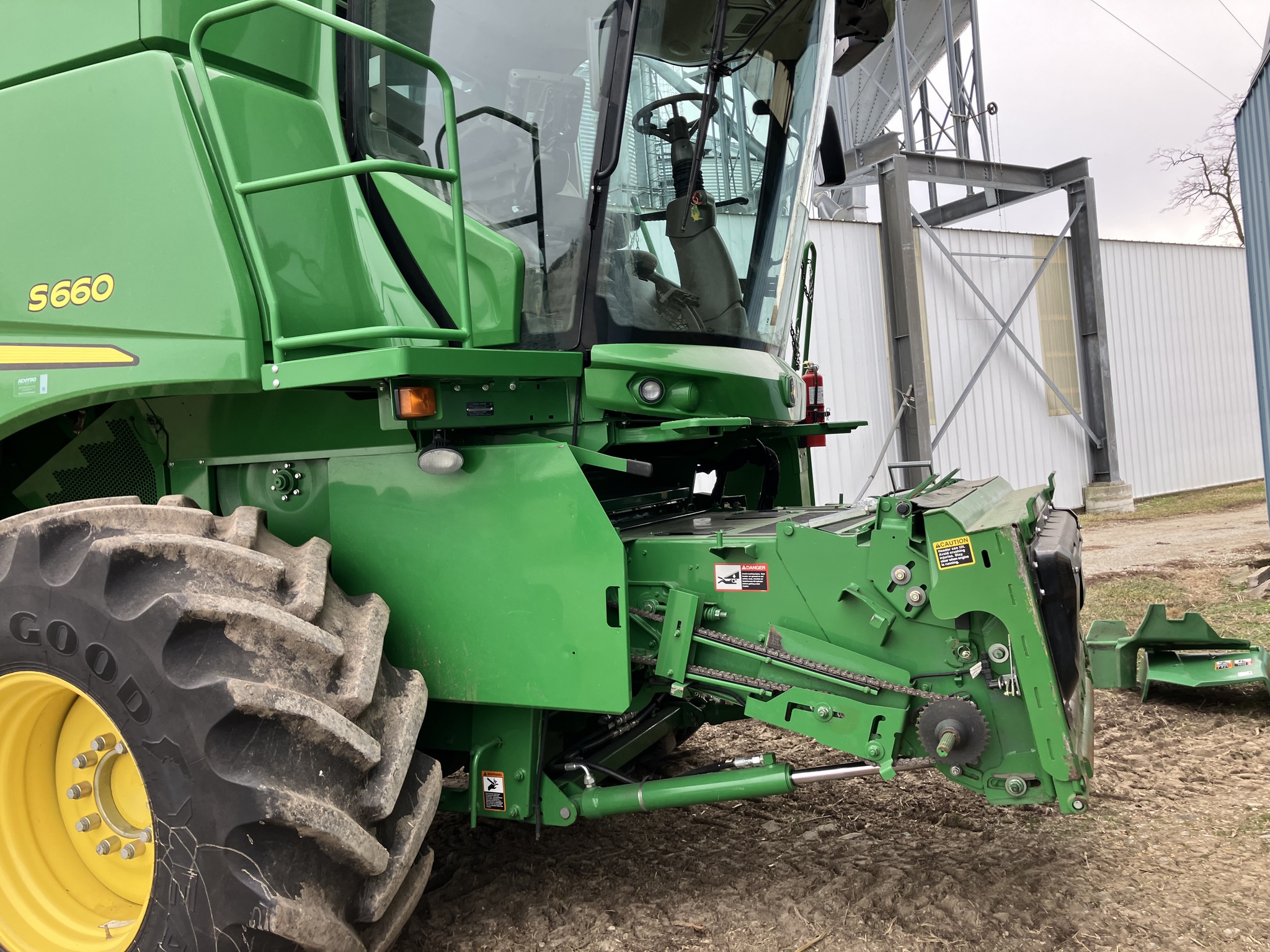 2014 John Deere S660 Image 5