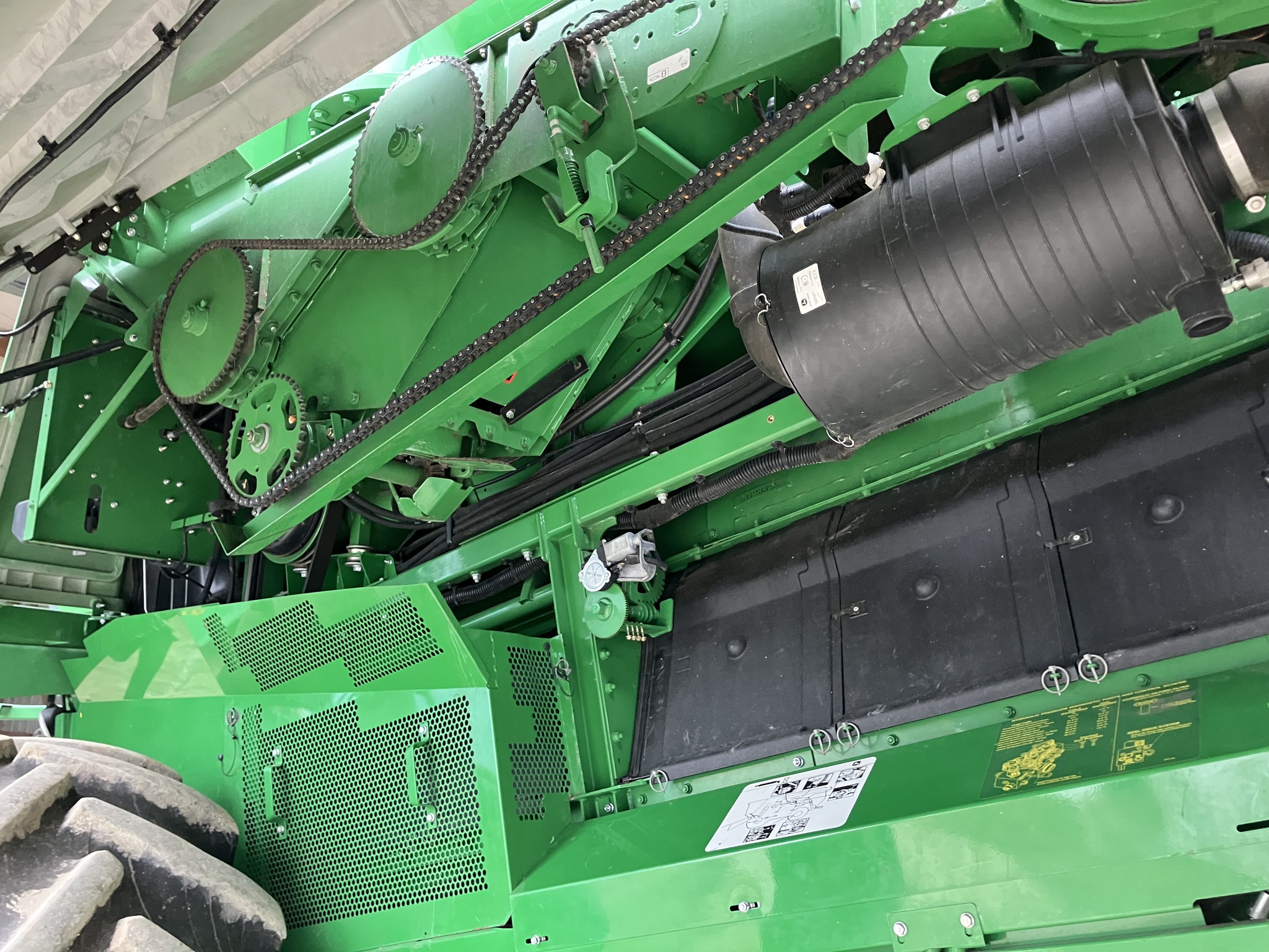 2014 John Deere S660 Image 10