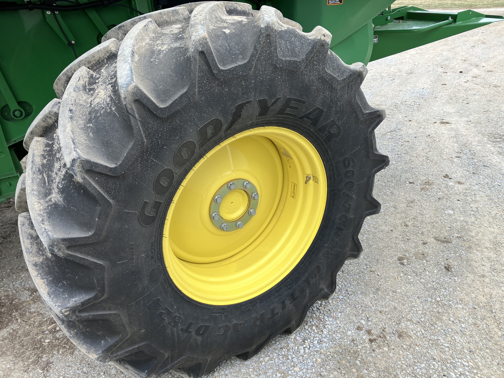 2014 John Deere S660 Image 15