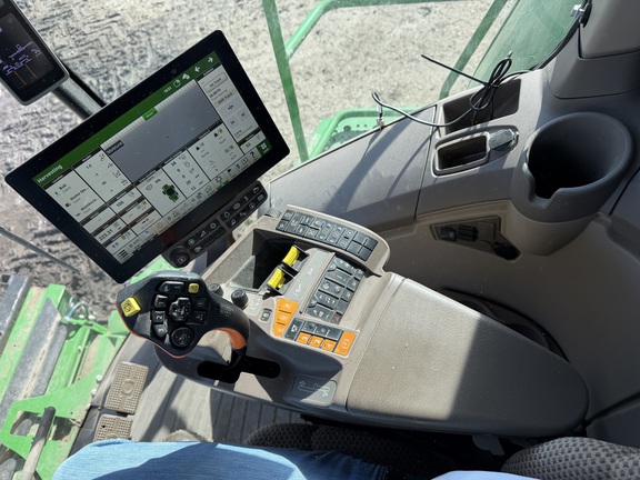 2024 John Deere S770 - Photo43
