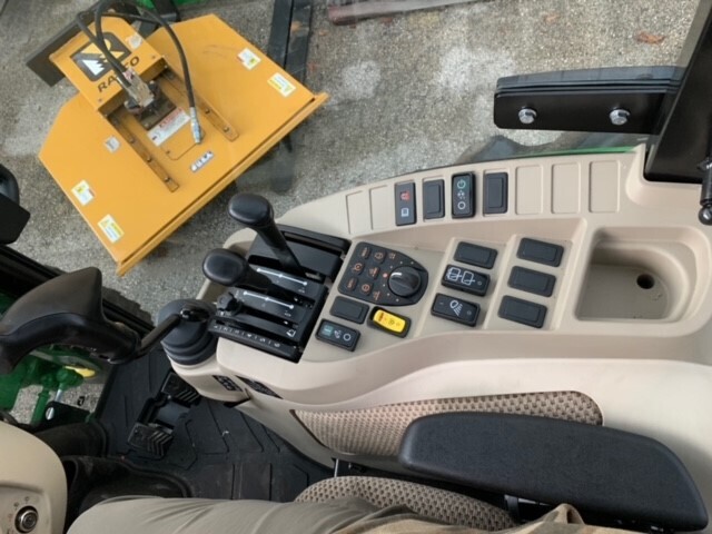 2025 John Deere 4066R Image 7