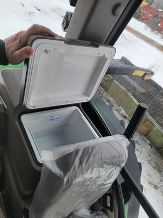 2025 John Deere 8R 370 - Photo15