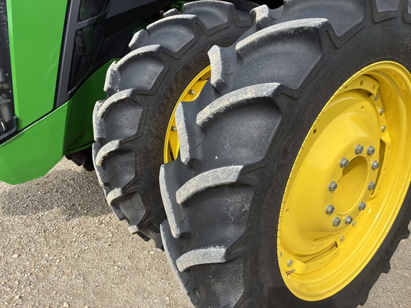 2025 John Deere 8R 370 - Photo11