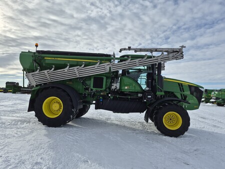 Used 2019 John Deere F4365 Self Propelled Applicators at Horizon Ag & Turf in St. Paul, AB - Photo2