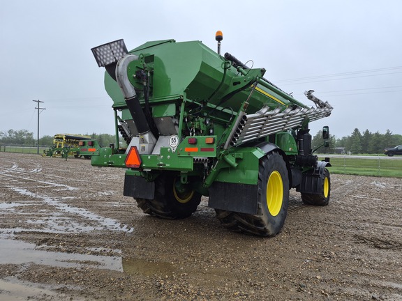 Used 2019 John Deere F4365 Self Propelled Applicators at Horizon Ag & Turf in St. Paul, AB - Photo3