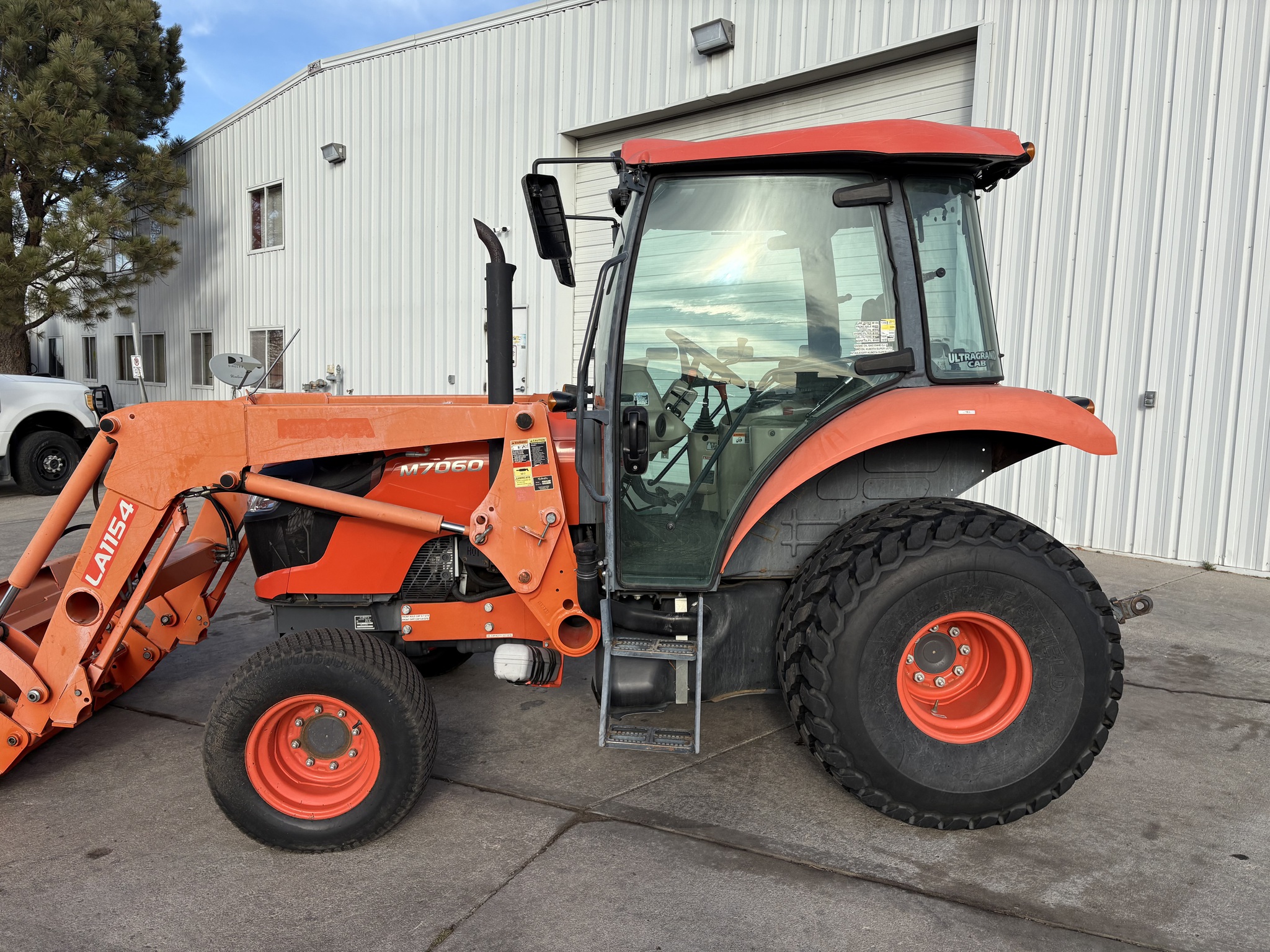 Kubota M7060 Image 3
