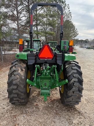 2024 John Deere 4044M-5
