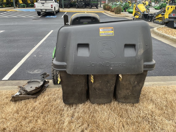 2021 John Deere x738 Photo 3