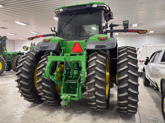 2022 John-Deere 8R 280