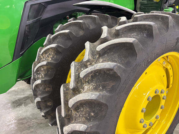 2022 John-Deere 8R 280