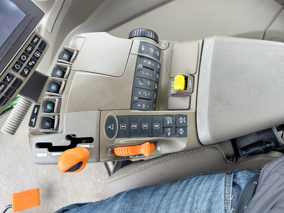 2022 John-Deere 8R 280