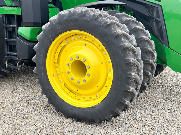 2022 John-Deere 8R 280