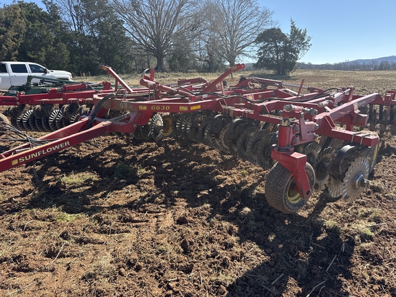2006 Sunflower 6630