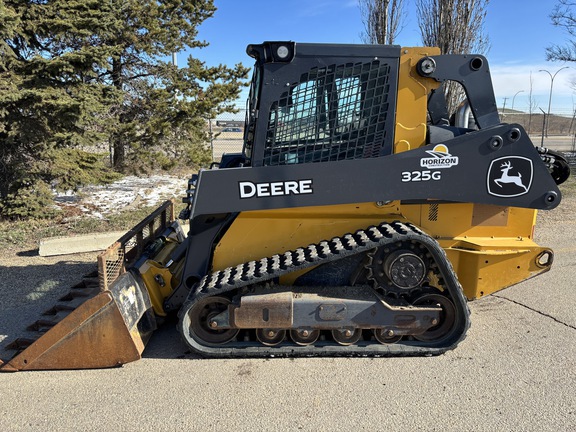 Used 2024 John Deere 325G Compact Track Loaders at Horizon Ag & Turf in Edmonton West, AB - Photo4