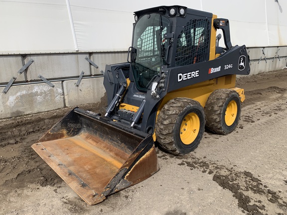 Photo of a 2025 John Deere 324G