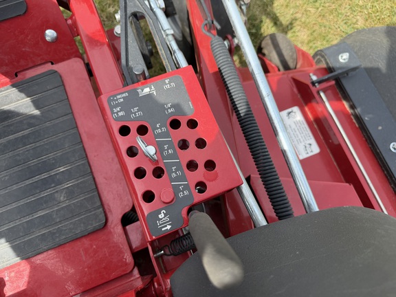 2021 Ferris ISX800 27 - Photo18