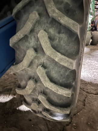 Used 2014 Brandt 1322 Grain Carts at Horizon Ag & Turf in Westlock, AB - Photo3