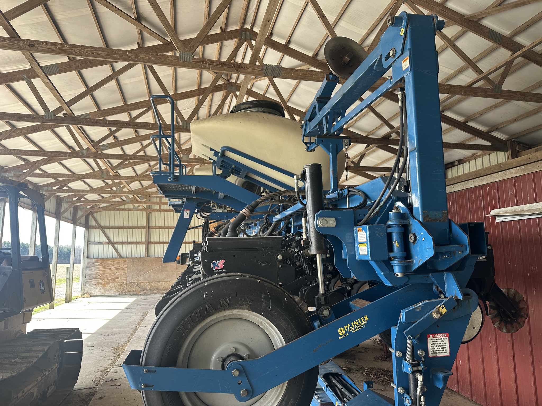 2010 Kinze 3660 Image 2
