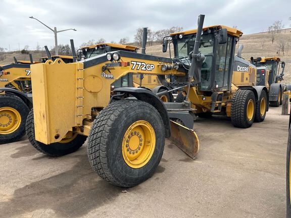 Photo of a 2018 John Deere 772G