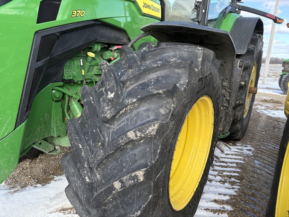 Photo of 2023 John Deere 8R 370
