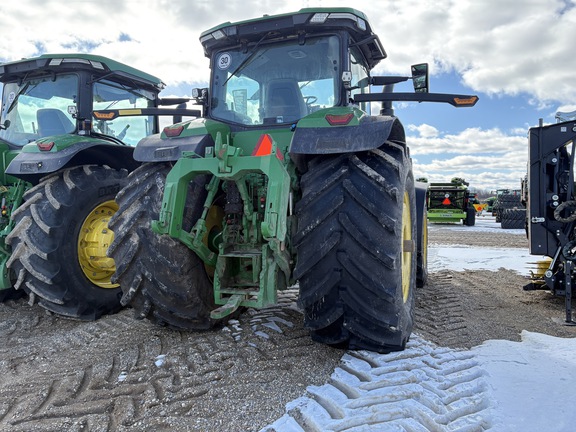 Photo of 2023 John Deere 8R 370