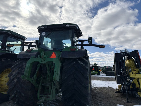 Photo of 2023 John Deere 8R 370