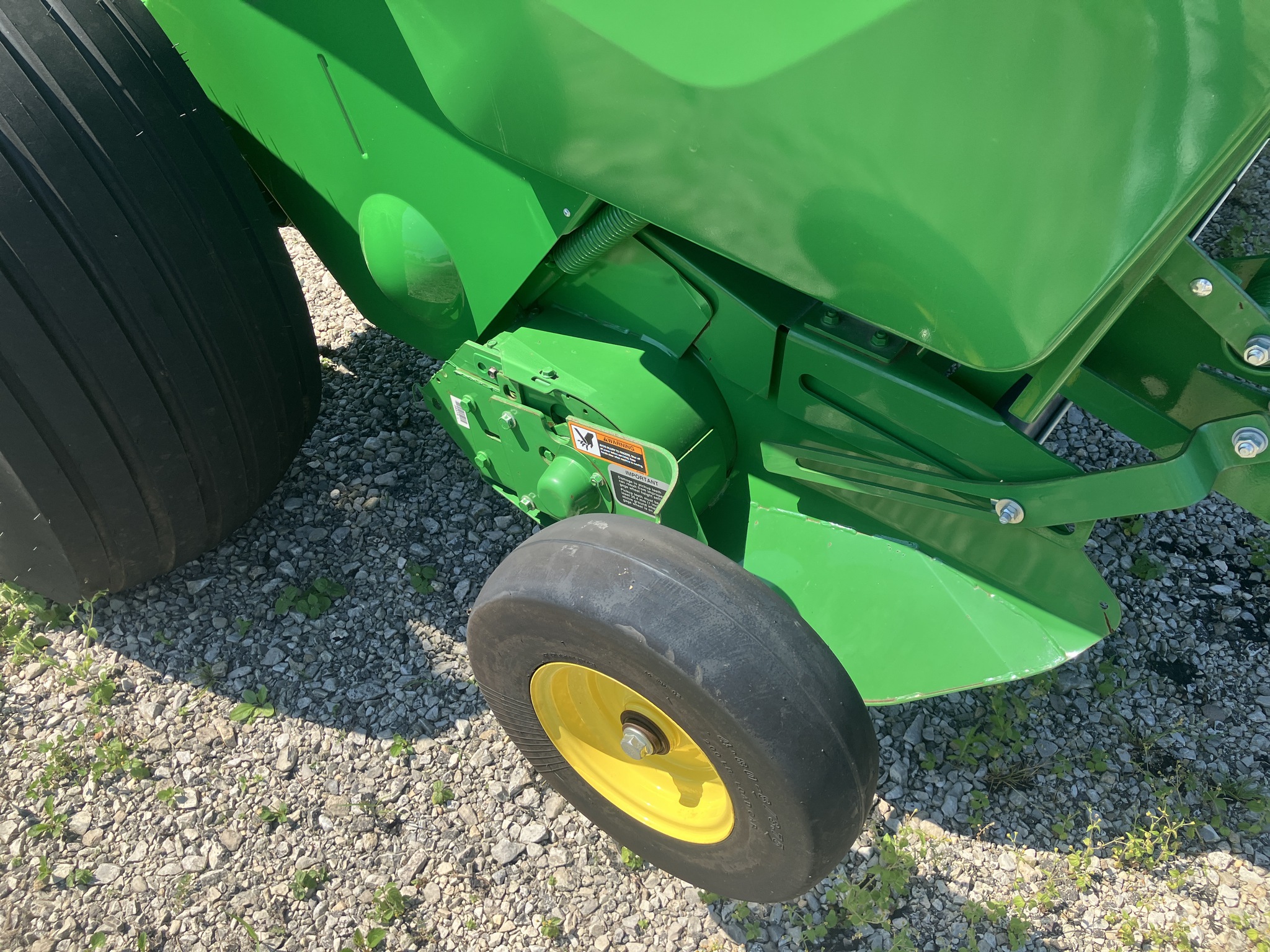 Used 2023 John Deere 550M Round Balers at Koenig Equipment in Greensburg, IN - PhotoXL11
