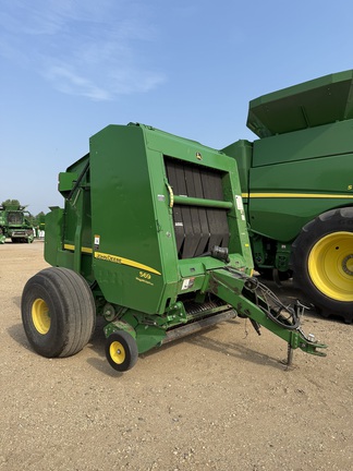  John Deere 569