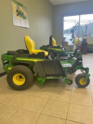 2025 John Deere Z325E-2