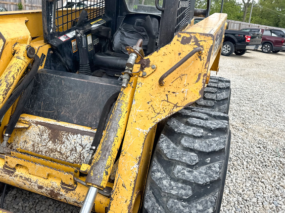 2006 John-Deere 332