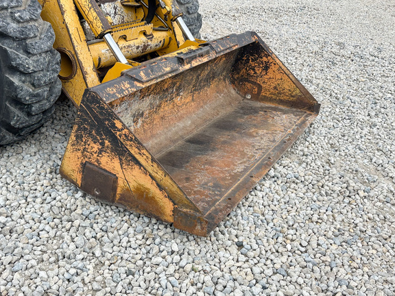 2006 John-Deere 332