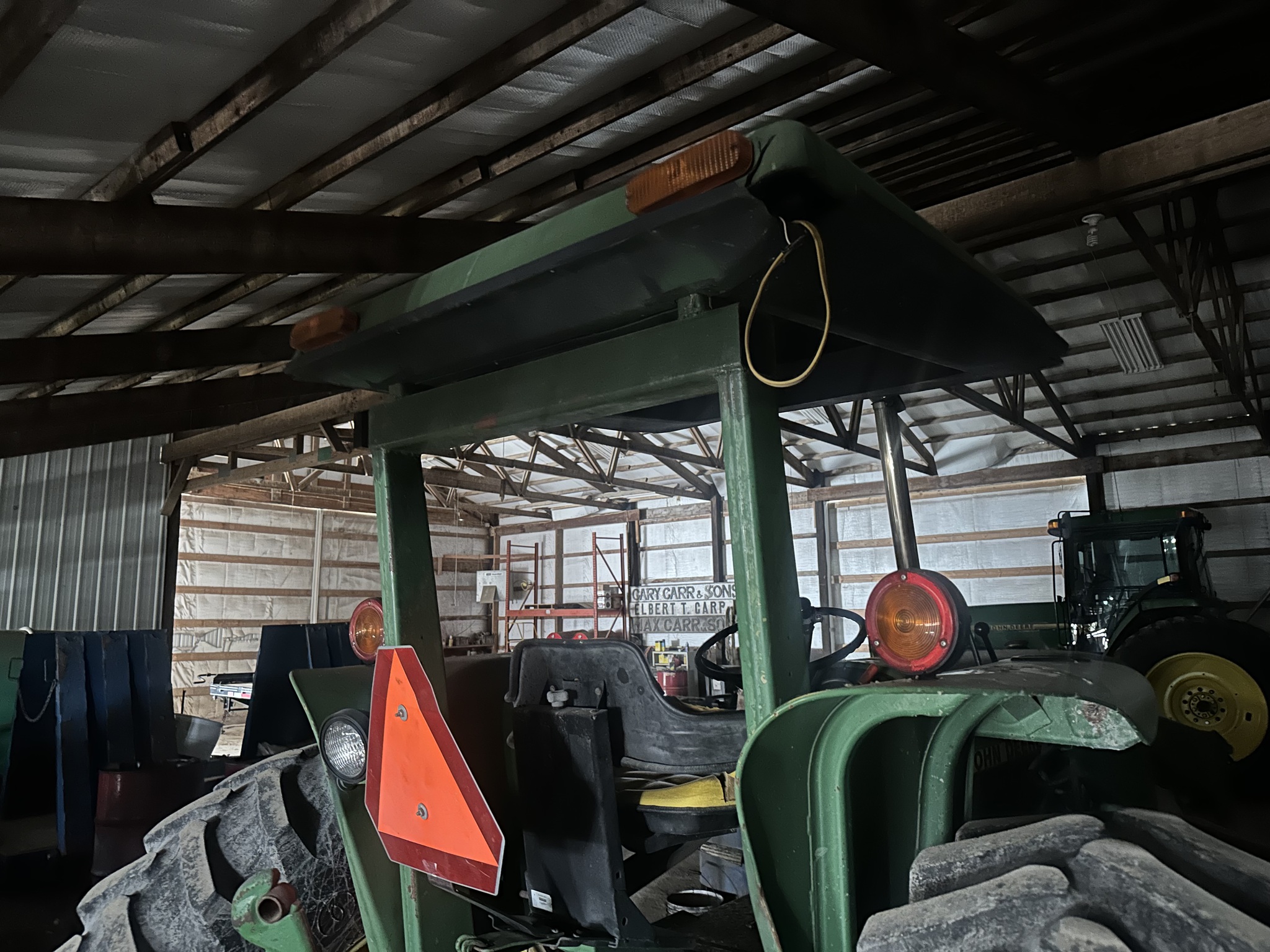 1984 John Deere 2950 Image 4