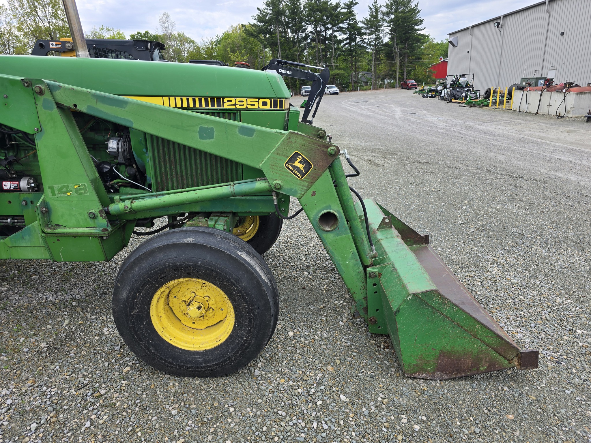 1984 John Deere 2950 Image 14