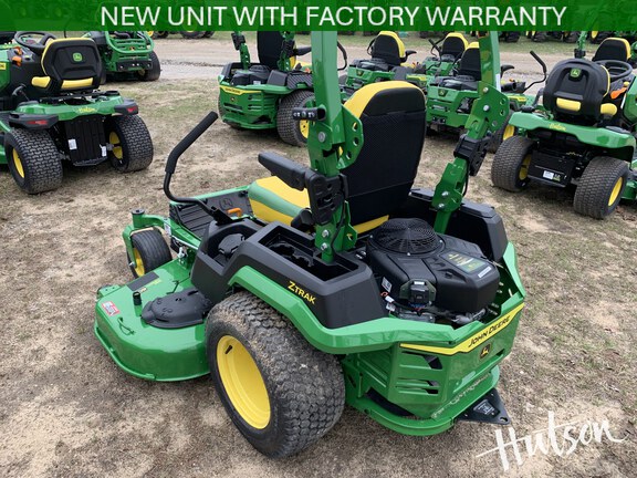 Photo of 2025 John Deere Z545R