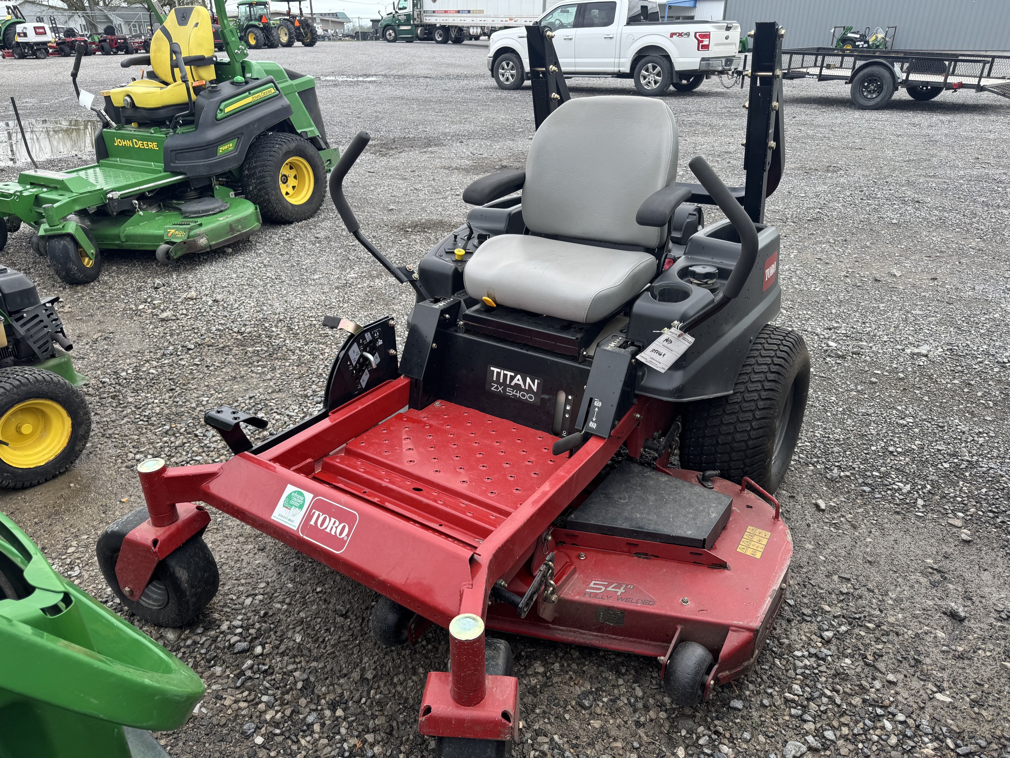 Toro Titan 5400C Image 1