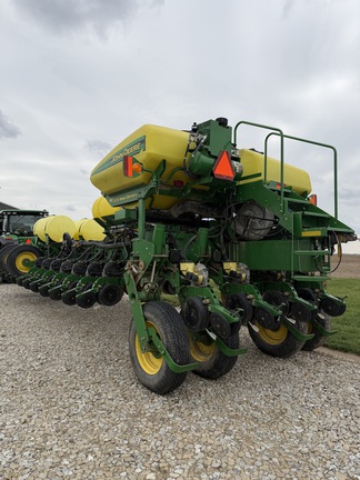 2010 John-Deere 1770NT CCS