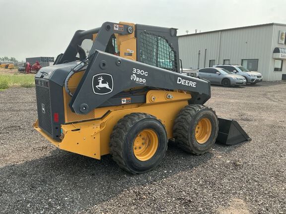 2023 John Deere 330G