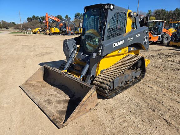 Photo of a 2024 John Deere 333G