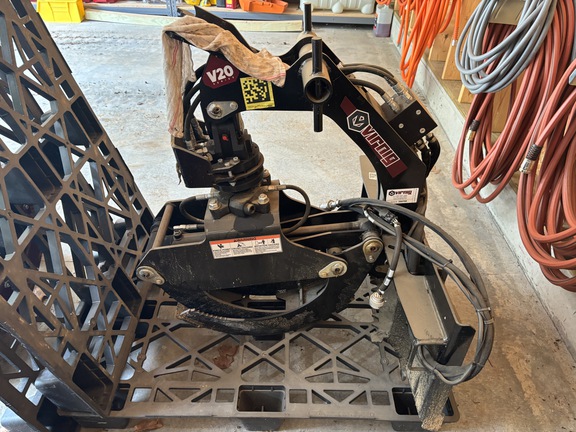 Used 2024 Bobcat MT100 Landscape Loaders at Koenig Equipment in Oxford, OH - Photo14