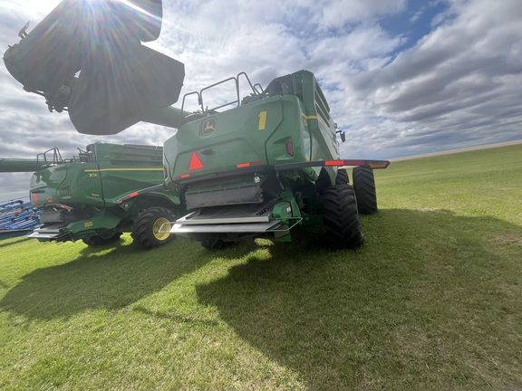 2022 John Deere X9 1000