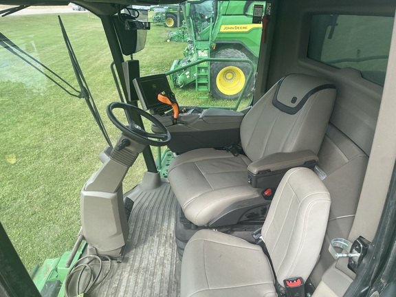 2022 John Deere X9 1000