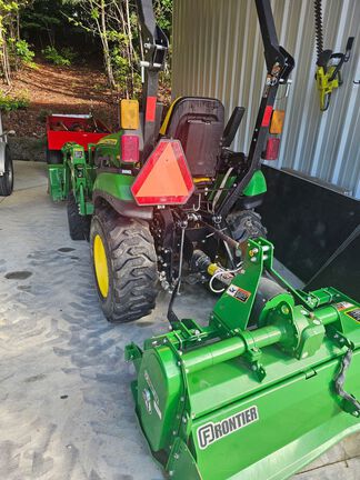 2021 John Deere 2025R-3