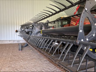 Used 2017 MacDon FD75-35 Combine Platforms at Horizon Ag & Turf in Vermilion, AB - Photo8