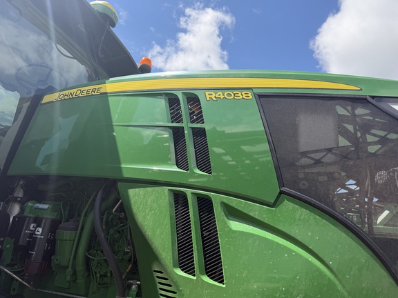 2019 John Deere R4038 - Photo1