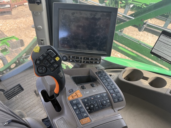 2019 John Deere R4038 - Photo13