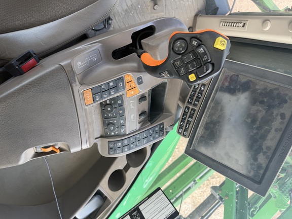 2019 John Deere R4038 - Photo17