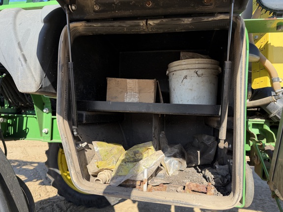 2019 John Deere R4038 - Photo29