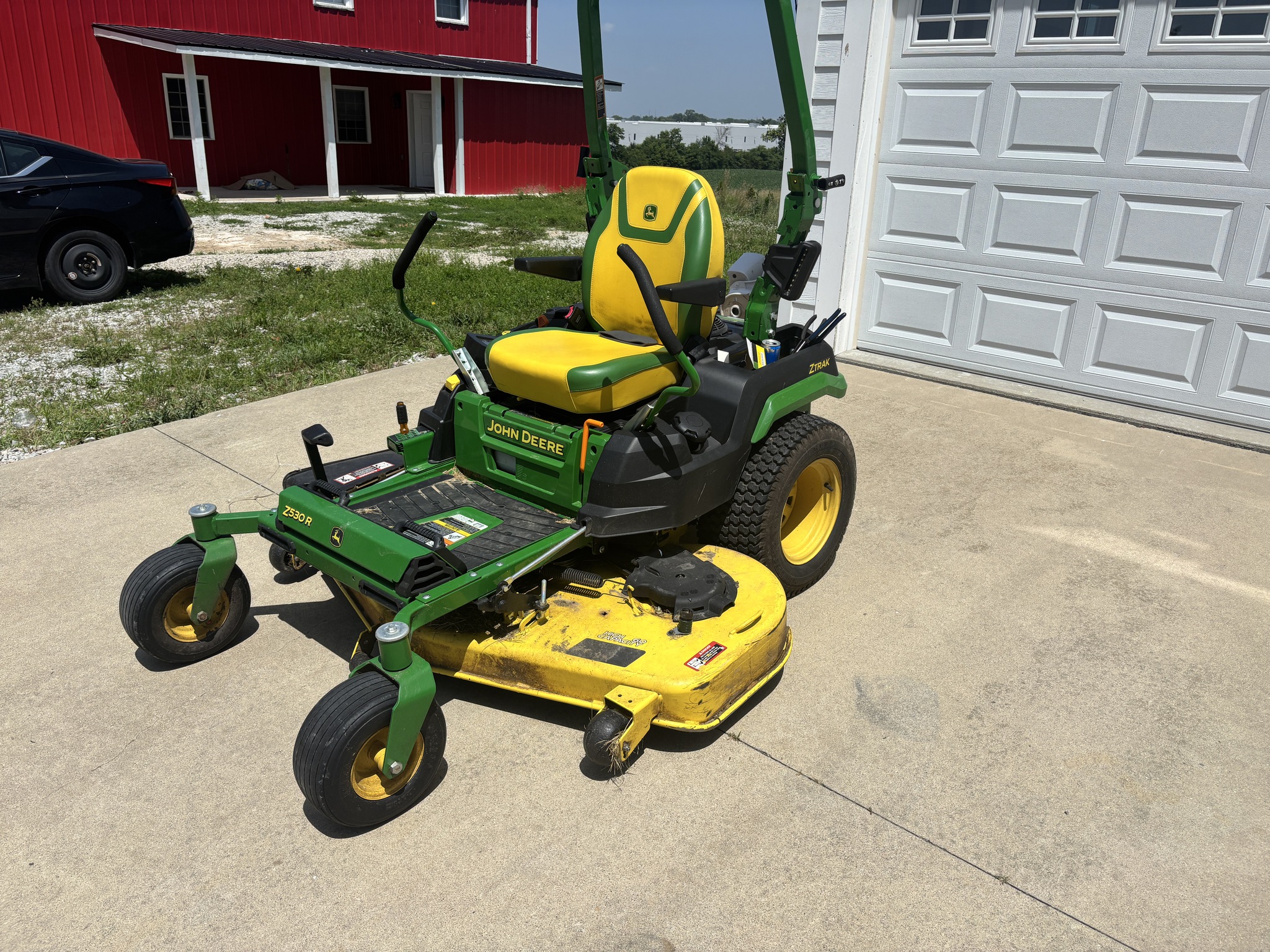 Used 2022 John Deere Z530R Zero Turn Mowers at Koenig Equipment in Franklin, IN - PhotoXL1