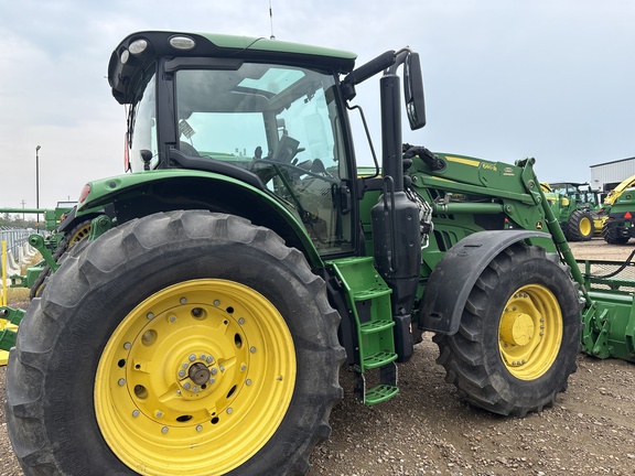 Used 2018 John Deere 6195R Row Crop Tractors at Horizon Ag & Turf in Lloydminster, AB - Photo3