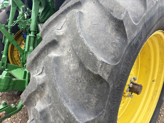Used 2018 John Deere 6195R Row Crop Tractors at Horizon Ag & Turf in Lloydminster, AB - Photo27